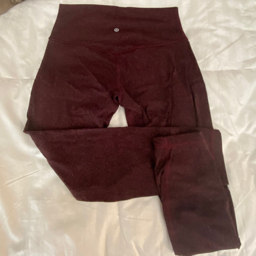 Like new lululemon align pants size 8.